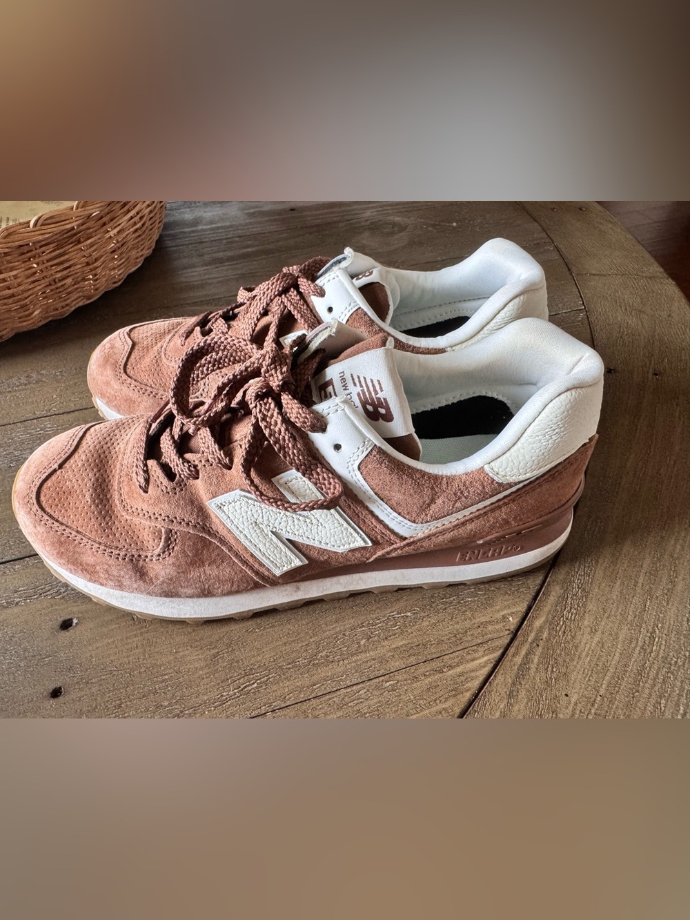 New Balance 570
